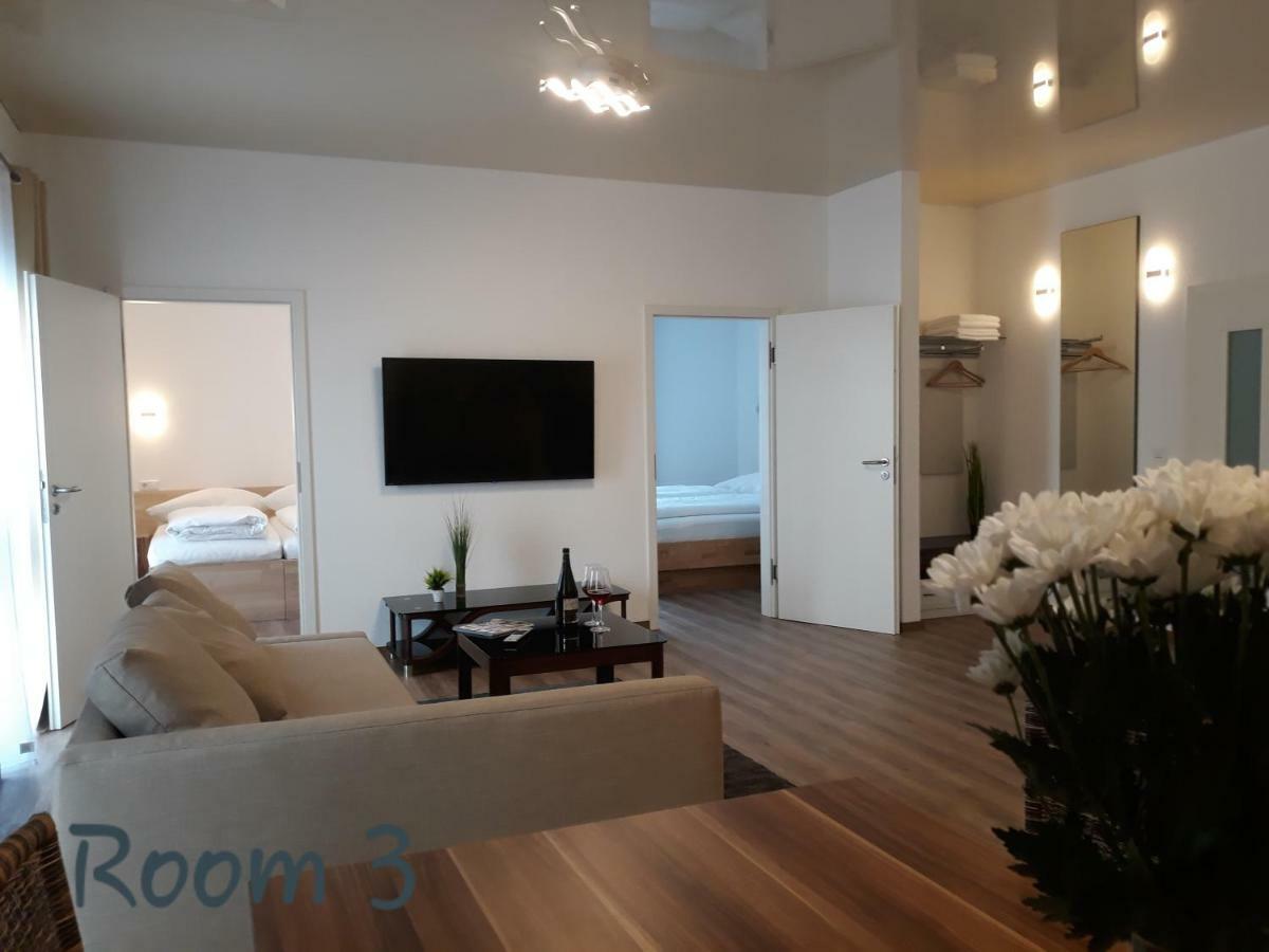 Modernes Apartment Metzingen Mittelstadt Zewnętrze zdjęcie