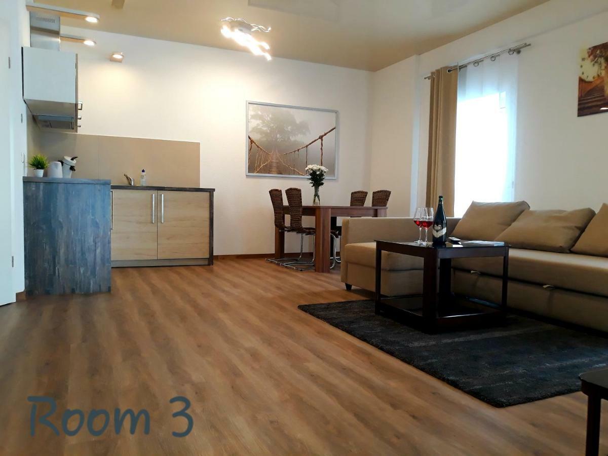 Modernes Apartment Metzingen Mittelstadt Zewnętrze zdjęcie